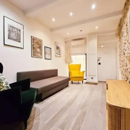 Le Godart - Au Coeur Du Vieil *