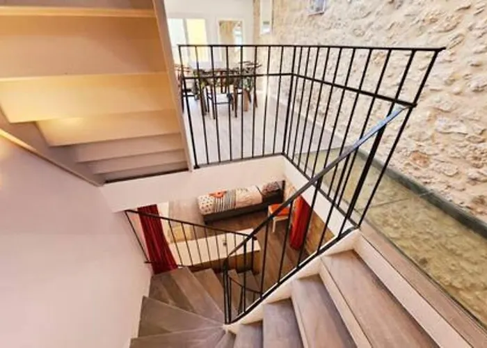 Le Godart - Au Coeur Du Vieil *